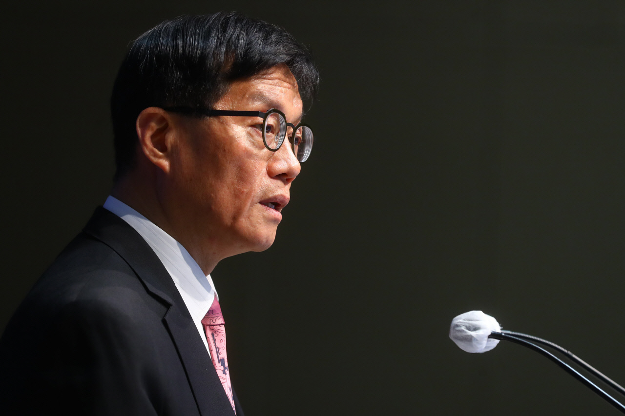 한은, 0%대 성장률 공식화…"2008년 금융위기 때와 달라"