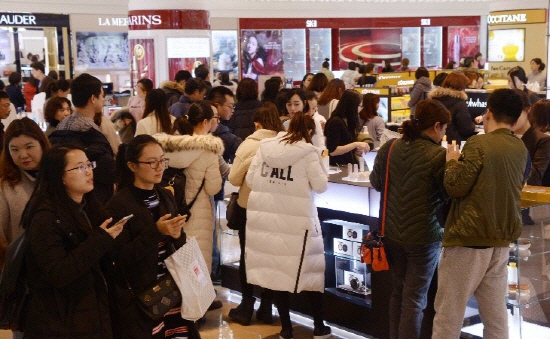 환율 1500원 목전에...인천공항 '알짜 구역' 입찰, 흥행보단 생존 셈법