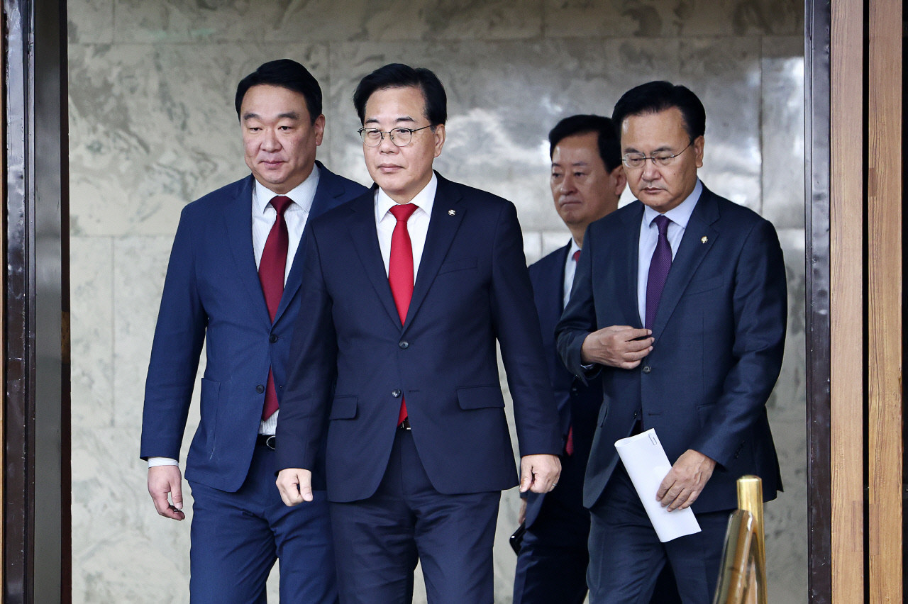 野 송언석 "李, 돈 풀기 의존 '단기 처방'말고 구조 개혁 통한 경제 '대전환' 이뤄야"