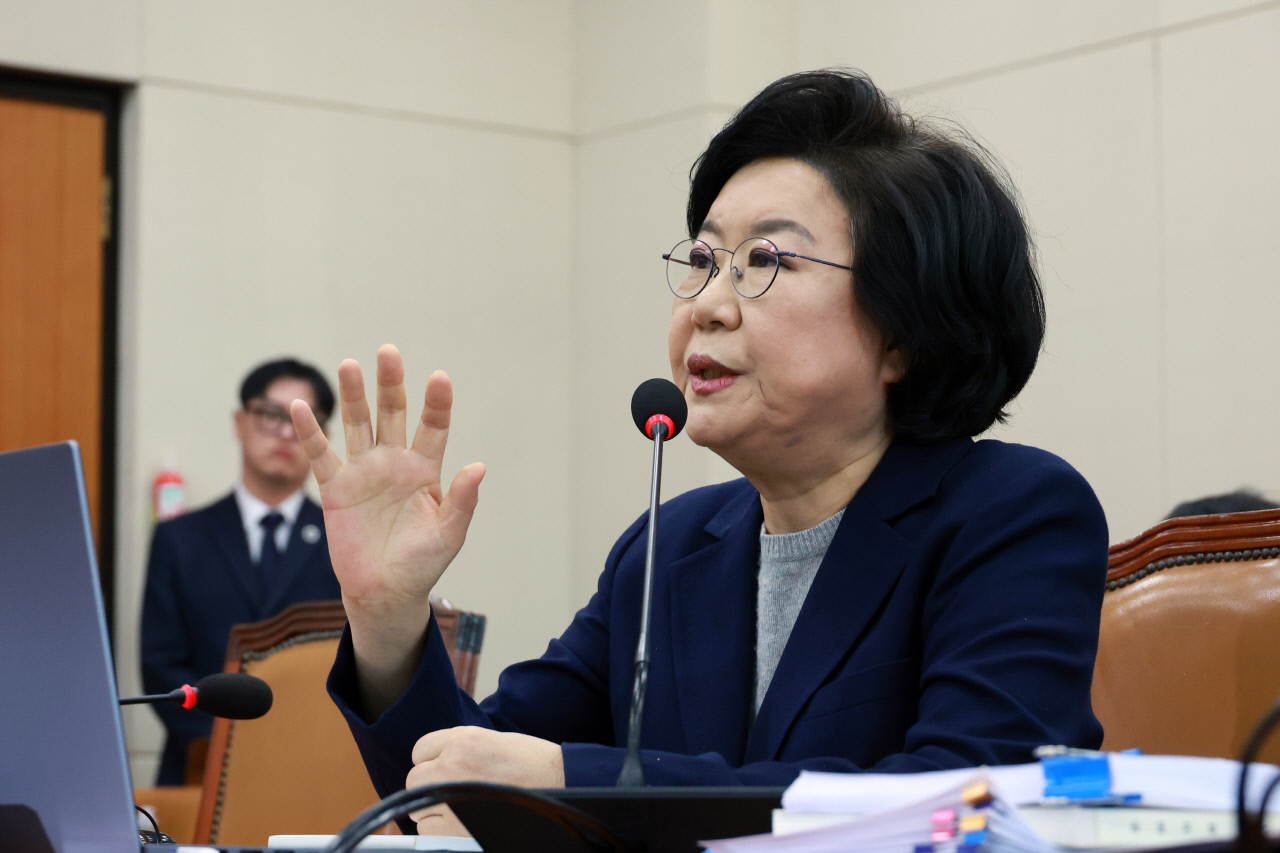 이혜훈 청문회, 野 "시아버지 국위선양으로 장남 연세대 입학? 당시 남편은 입학요강 담당"