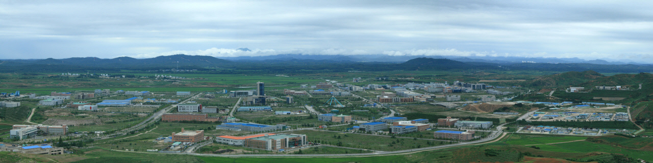 [M-커버스토리]개성공단, '매일 매일 작은 통일이 일어나는 평화의 공간'