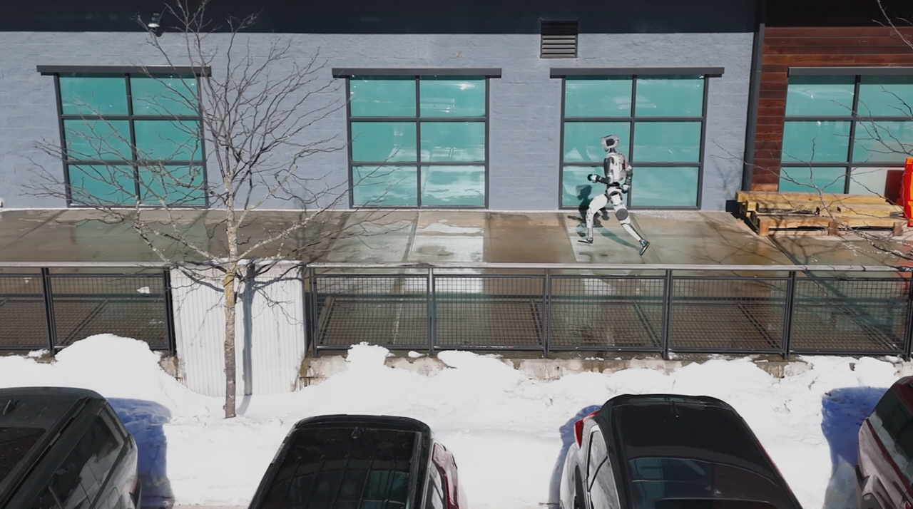 현대차그룹, 로봇 '아틀라스' 혹독한 담금질…실전 투입 훈련 돌입