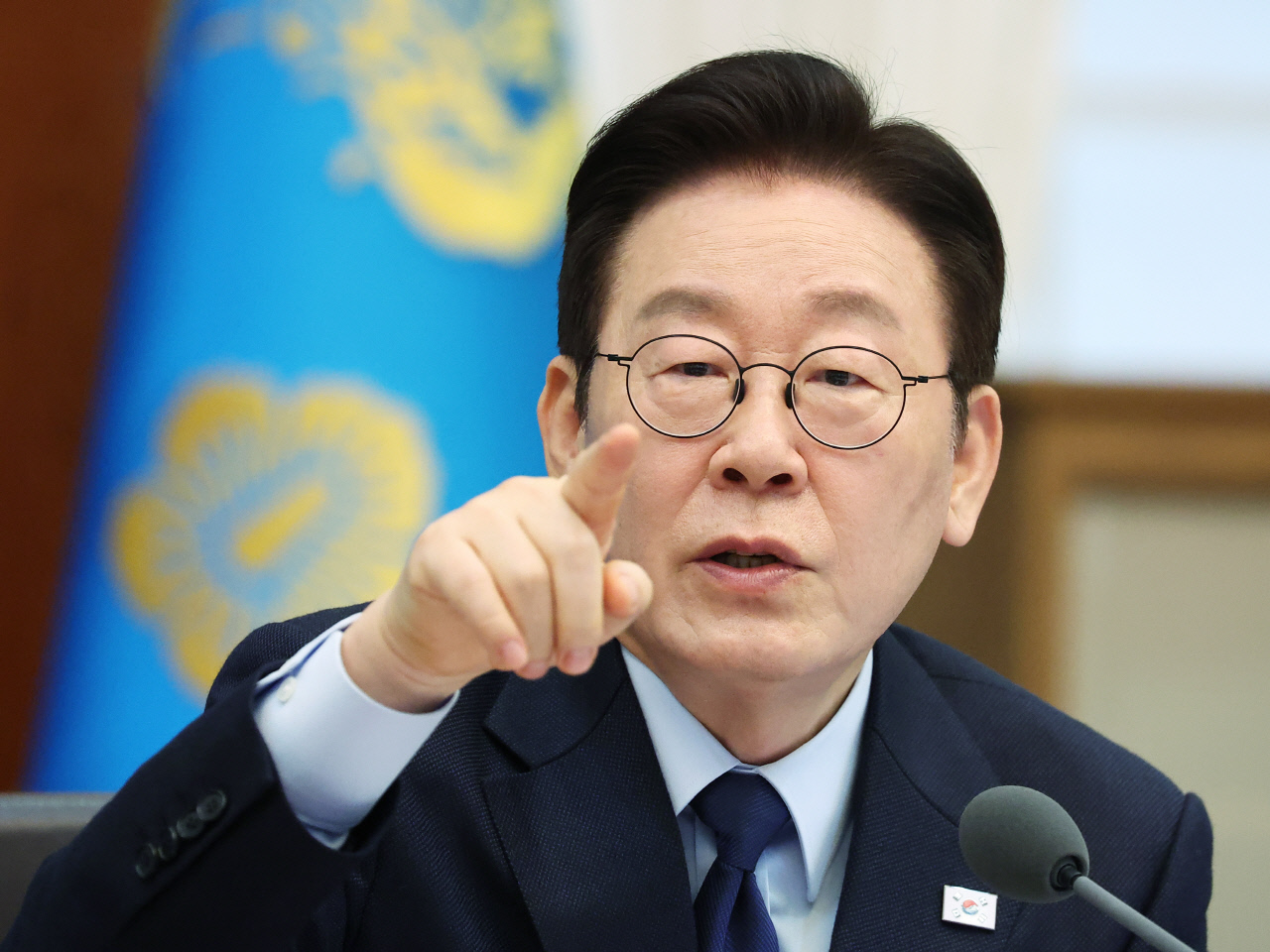 李, 이번엔 임대사업자 저격…"특혜 폐지로 수십만호 공급 효과"