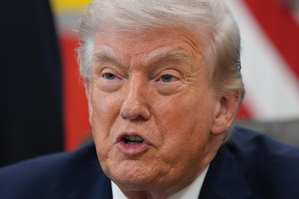 트럼프 "이란과 전쟁 2~3주내 끝내고 떠날 것"