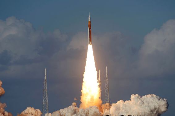 "왜 우주였나"…삼성·SK, HBM 다음판 시험대