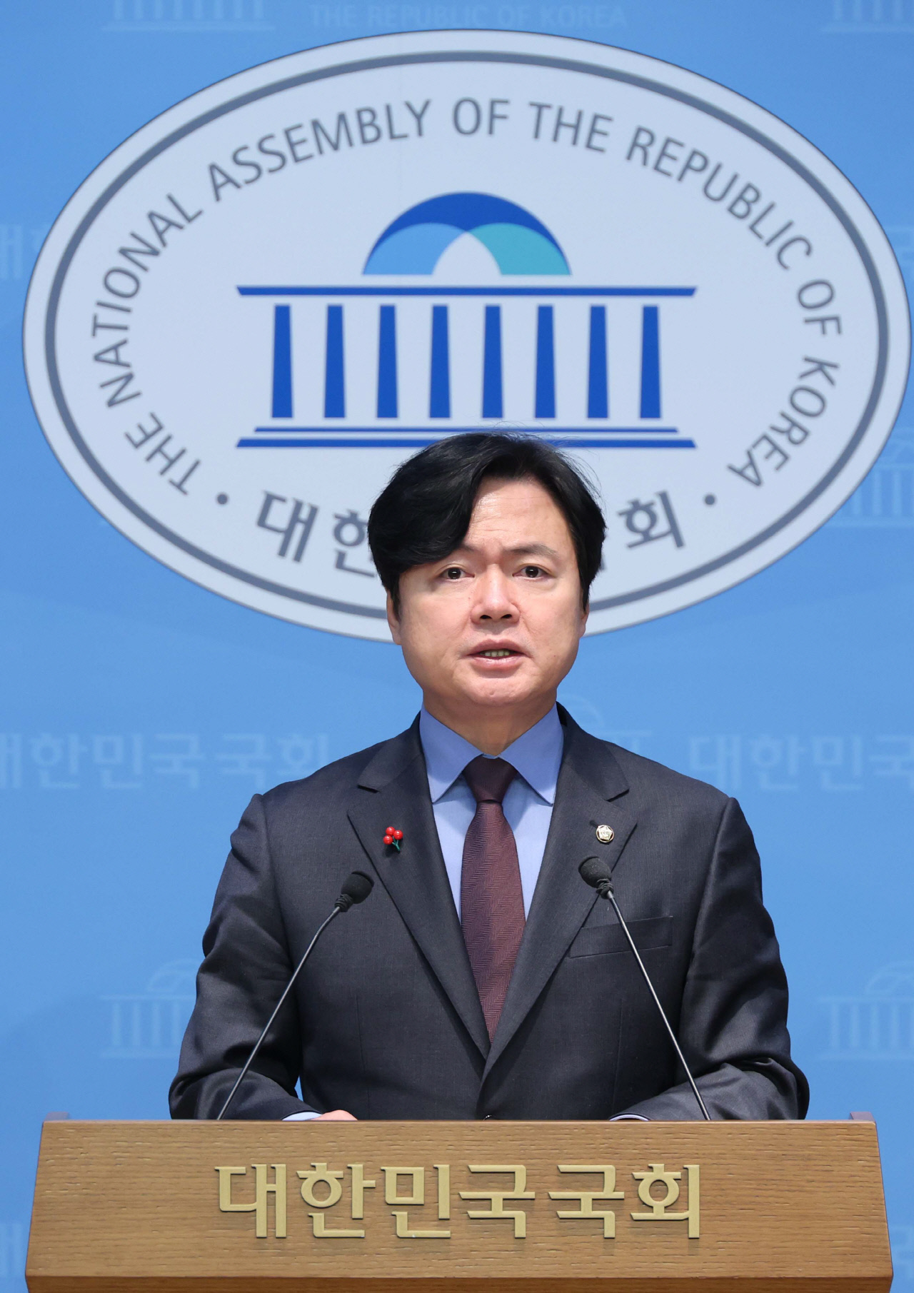 민주당 "개헌안, 5월7일 본회의 의결 가능성 높아"