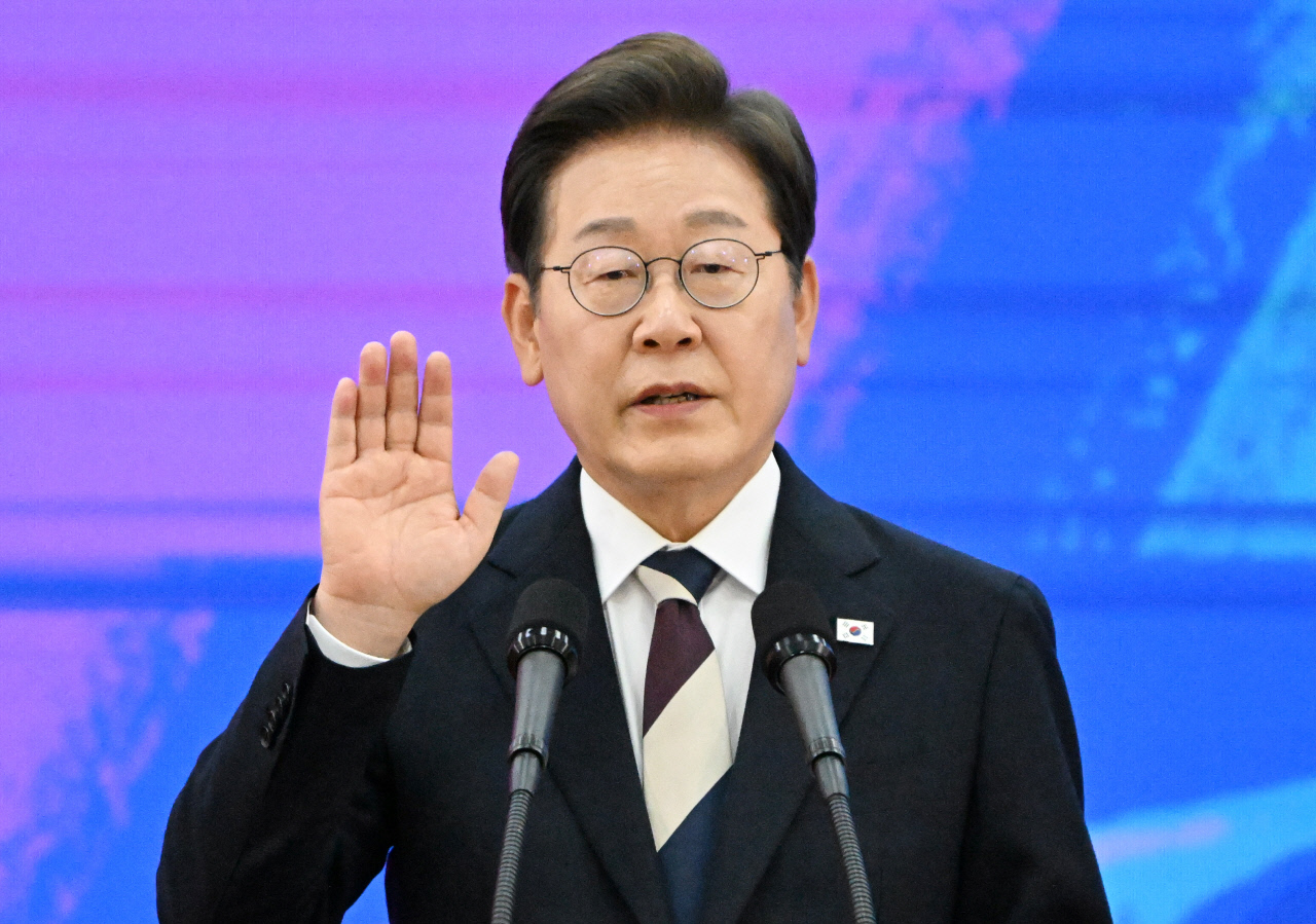 계엄극복으로 시작한 국정정상화… 회의 생중계 도입으로 투명성