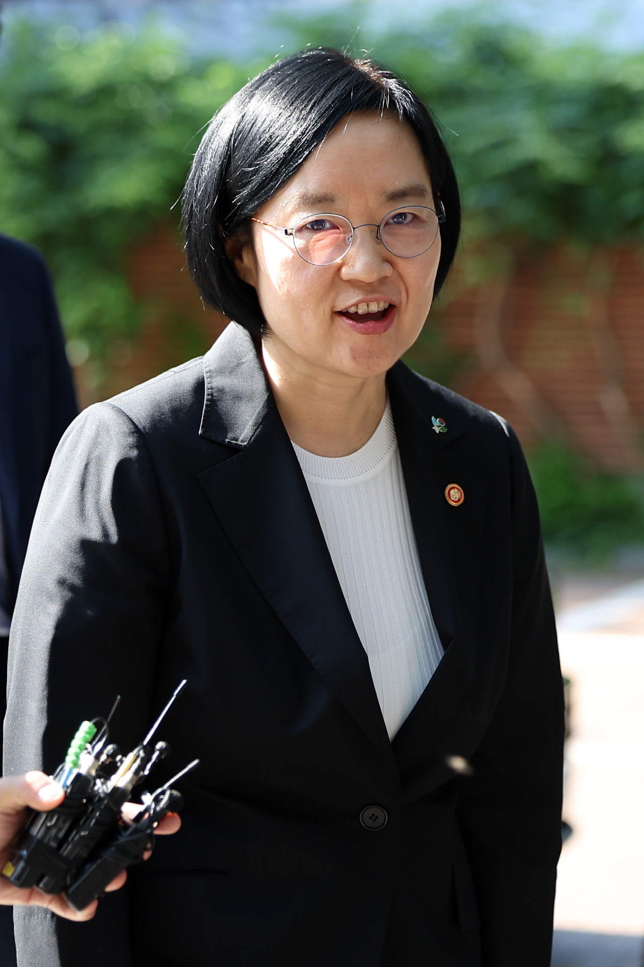 “집 팔라더니 본인은 다주택”...한성숙 후보자, 부동산 논란 속 추가 처분 시사