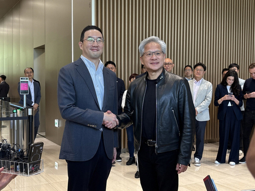 젠슨 황 방한 한 달 만, LG 경영진 엔비디아행 왜?