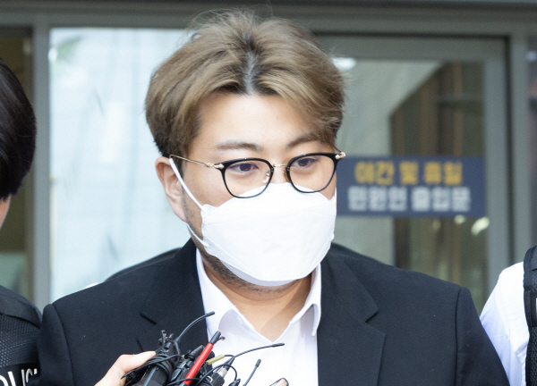 ‘음주 뺑소니’ 김호중, 30일 가석방…5개월 앞당겨 출소