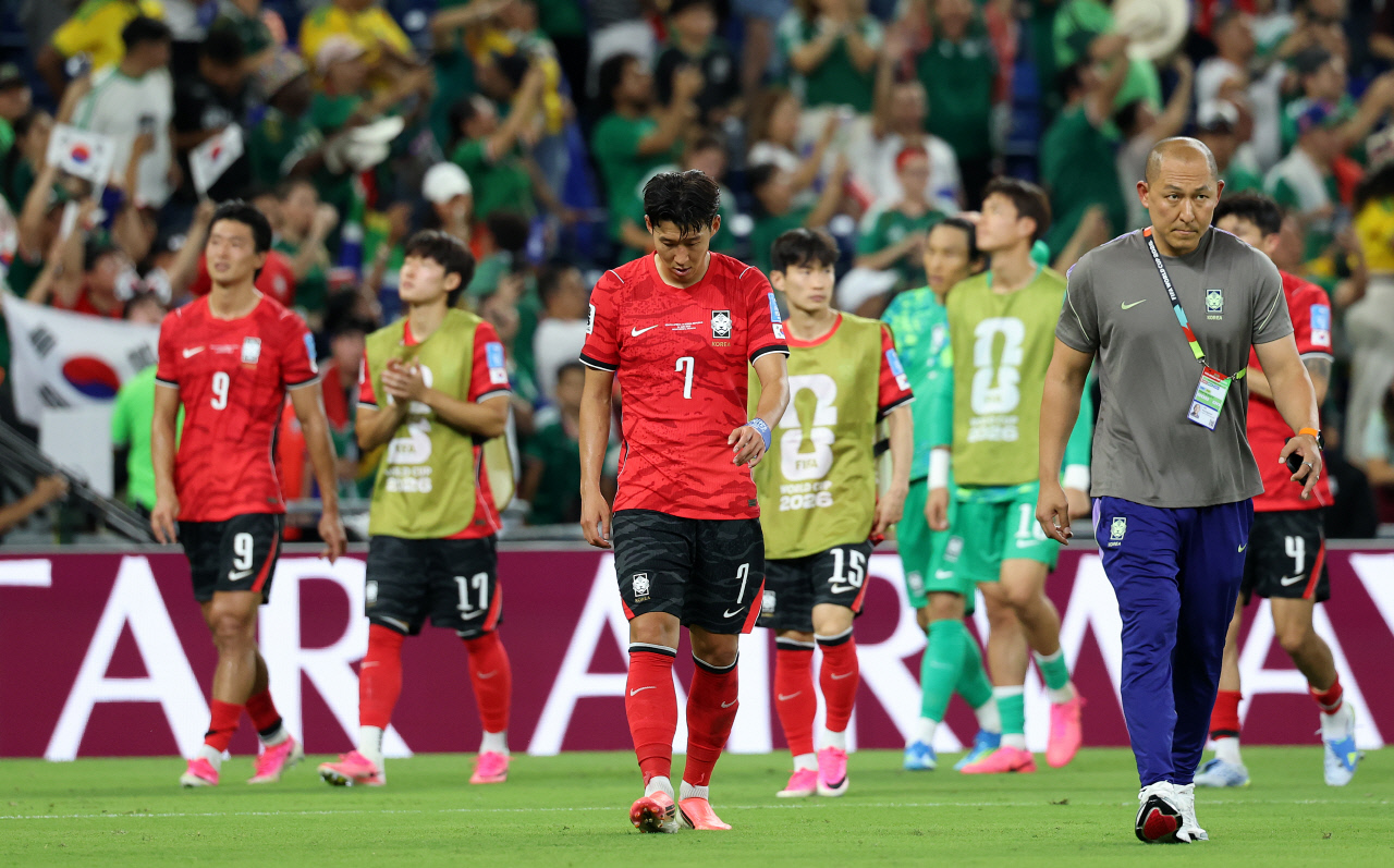 한국, 남아공에 0-1 충격패...32강 자력 진출 무산