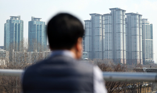 "서울집, 파느니 자식 준다"…50~60대 증여 늘었다