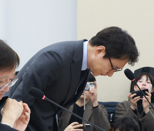 62조원 비트코인 오지급 사고 일으킨 빗썸, 국회서 뭇매…"금융사 수준 규제해야"