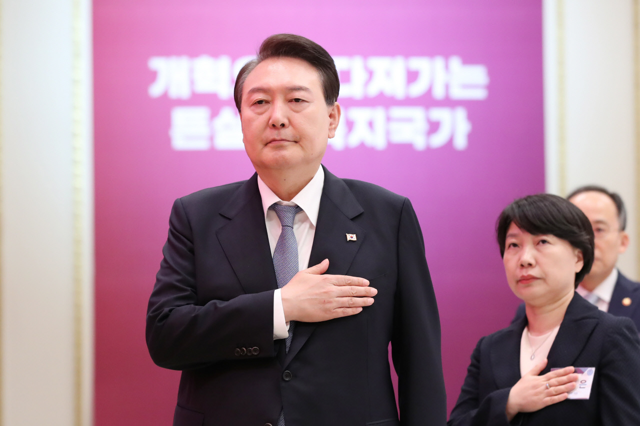 [미리보는 2024 총선] 尹 중간평가·지도부 리스크가 '변수'