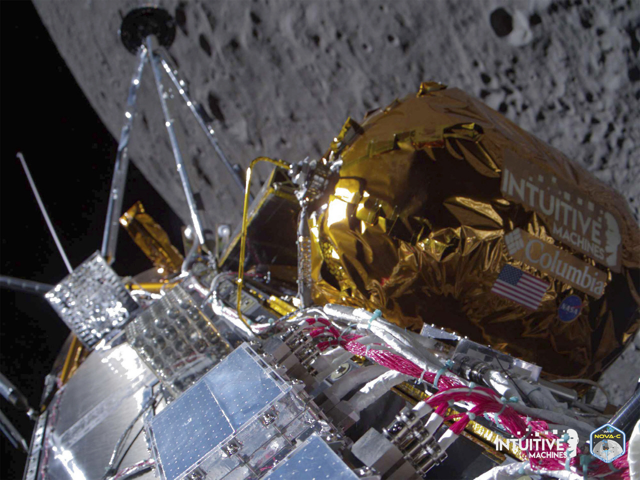美 민간 달 탐사선 '오디세우스' 달 착륙 성공…52년만