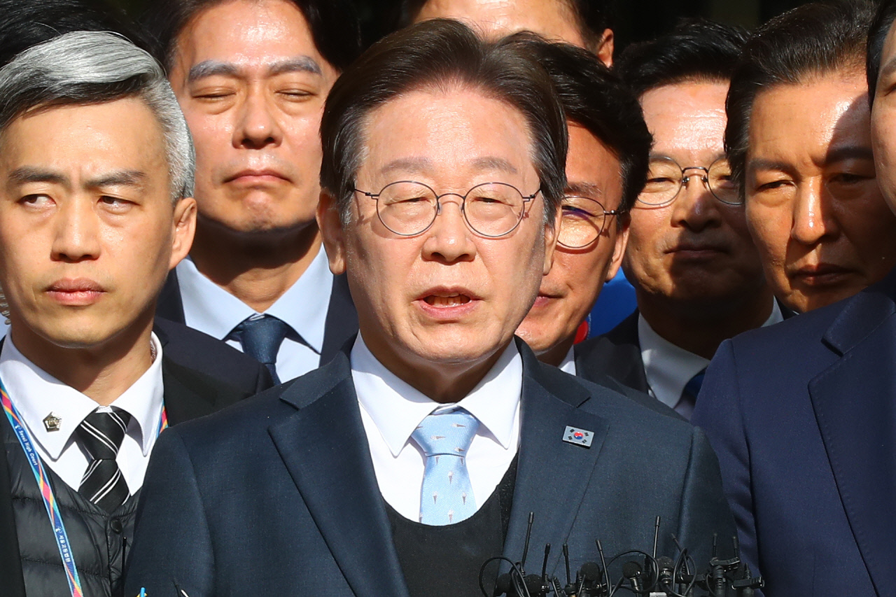 '기사회생' 이재명, 대권가도 청신호…비명계 '선수교체론' 수면 아래로