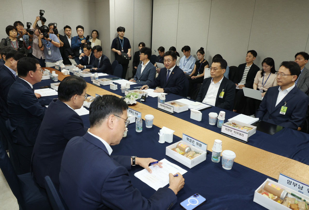 당정 "2차 소비쿠폰 22일 지급 예정…고액 자산가 지급 제외 기준 마련"
