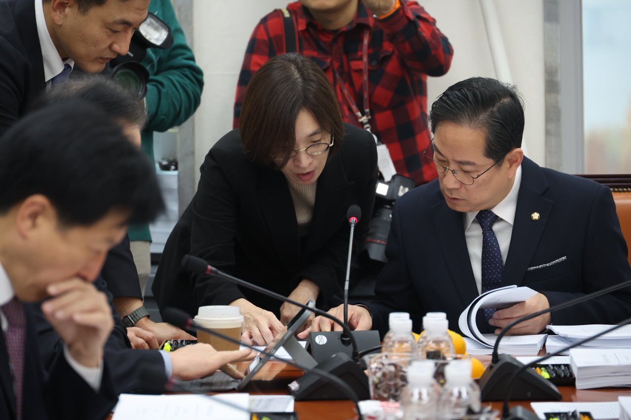 여야, 배당소득 분리과세 50억 구간 신설…3억~50억 구간은 25%