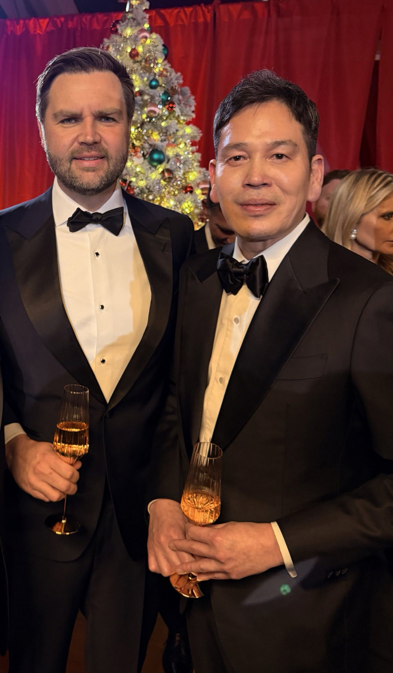 정용진 신세계그룹 회장, 밴스 부통령 성탄절 만찬 참석해 AI 협력 논의