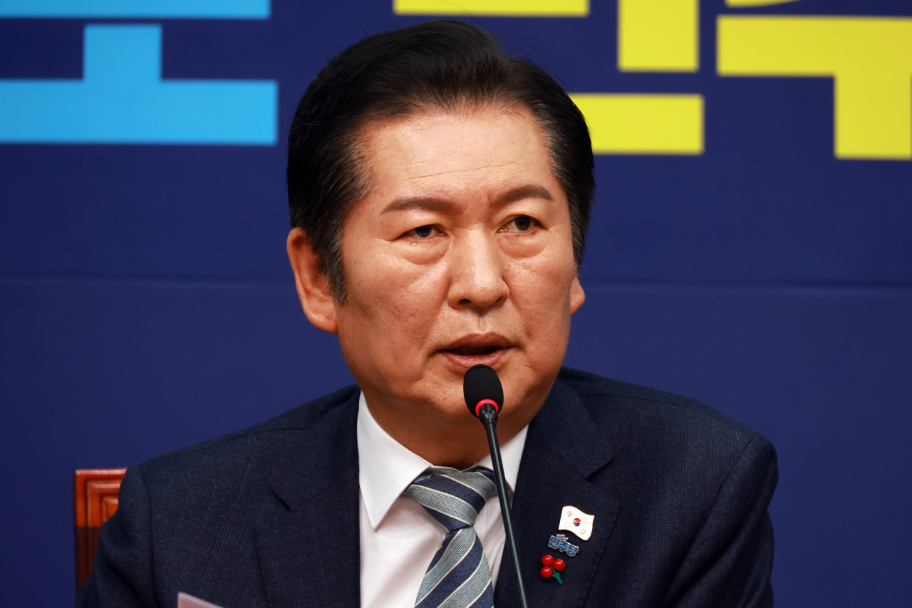 정청래 '김병기 논란'에 "국민께 송구…원내대표 입장 지켜볼 것"