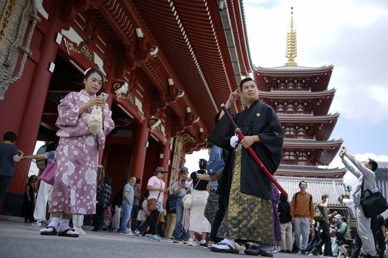 日, 내년 7월부터 출국세 3배로 인상…약 2만7000원