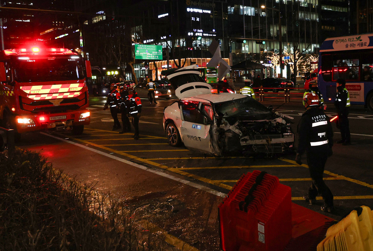종각역 택시 사고 운전자 체포…간이검사서 모르핀 검출