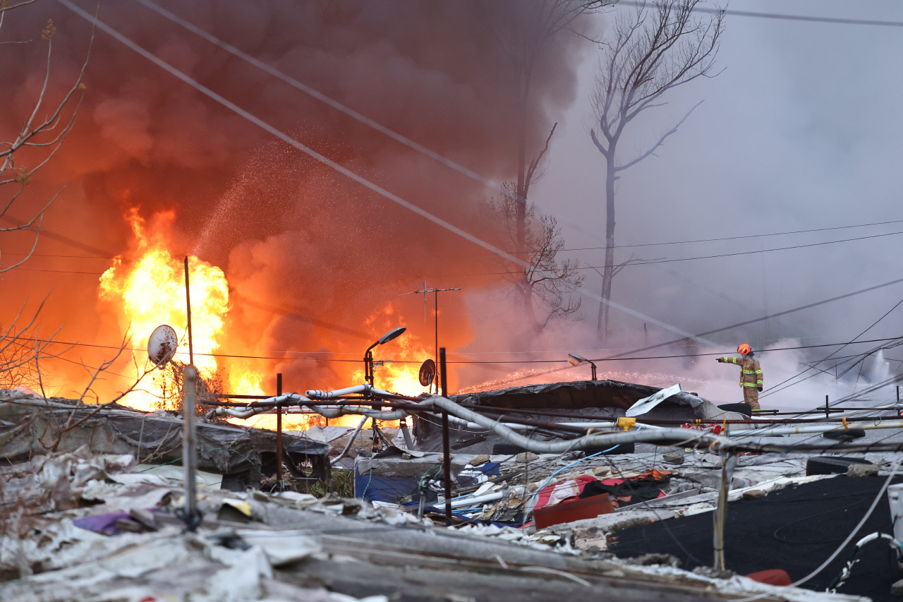 서울 개포동 구룡마을서 화재…행안장관 "구조·진압 총력"