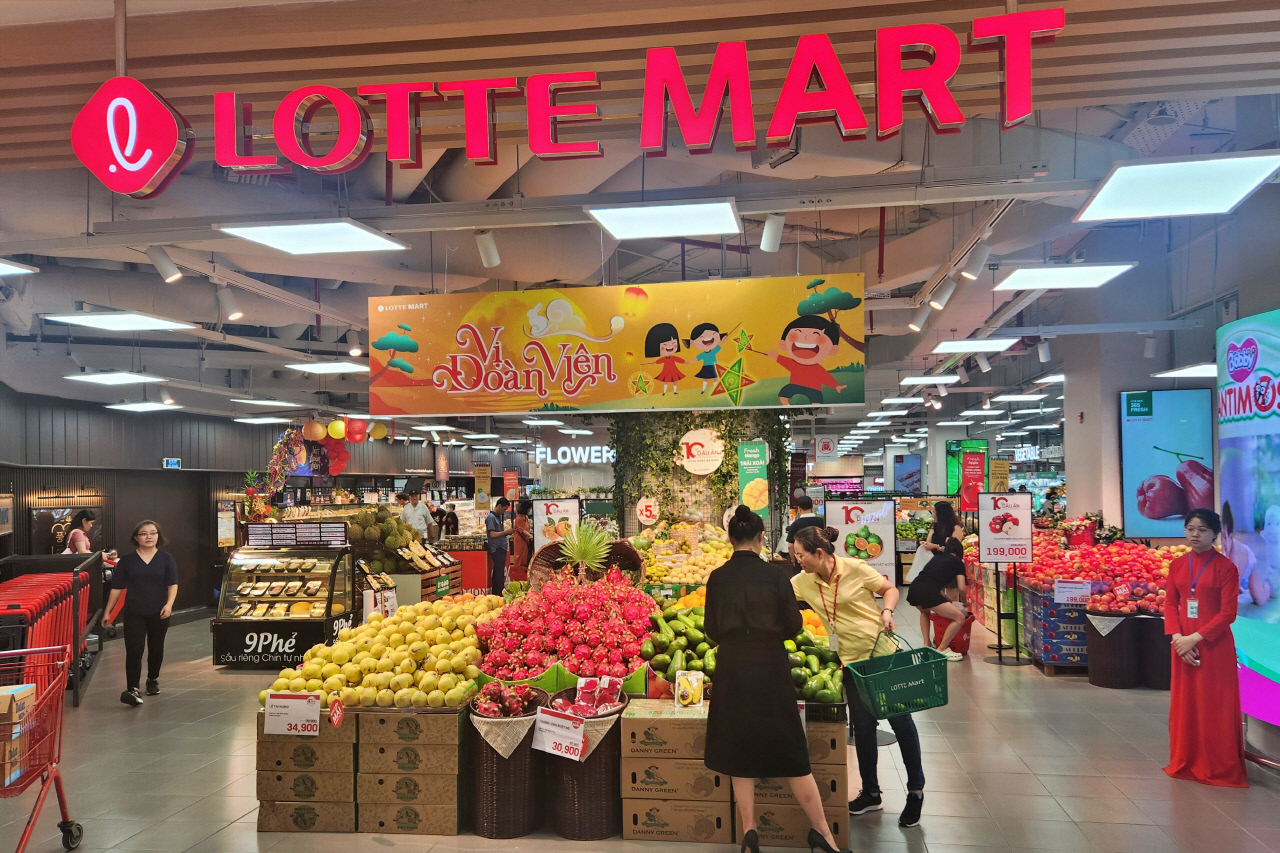 해외가 효자 됐다… 이마트는 미국, 롯데마트는 베트남이 실적 견인