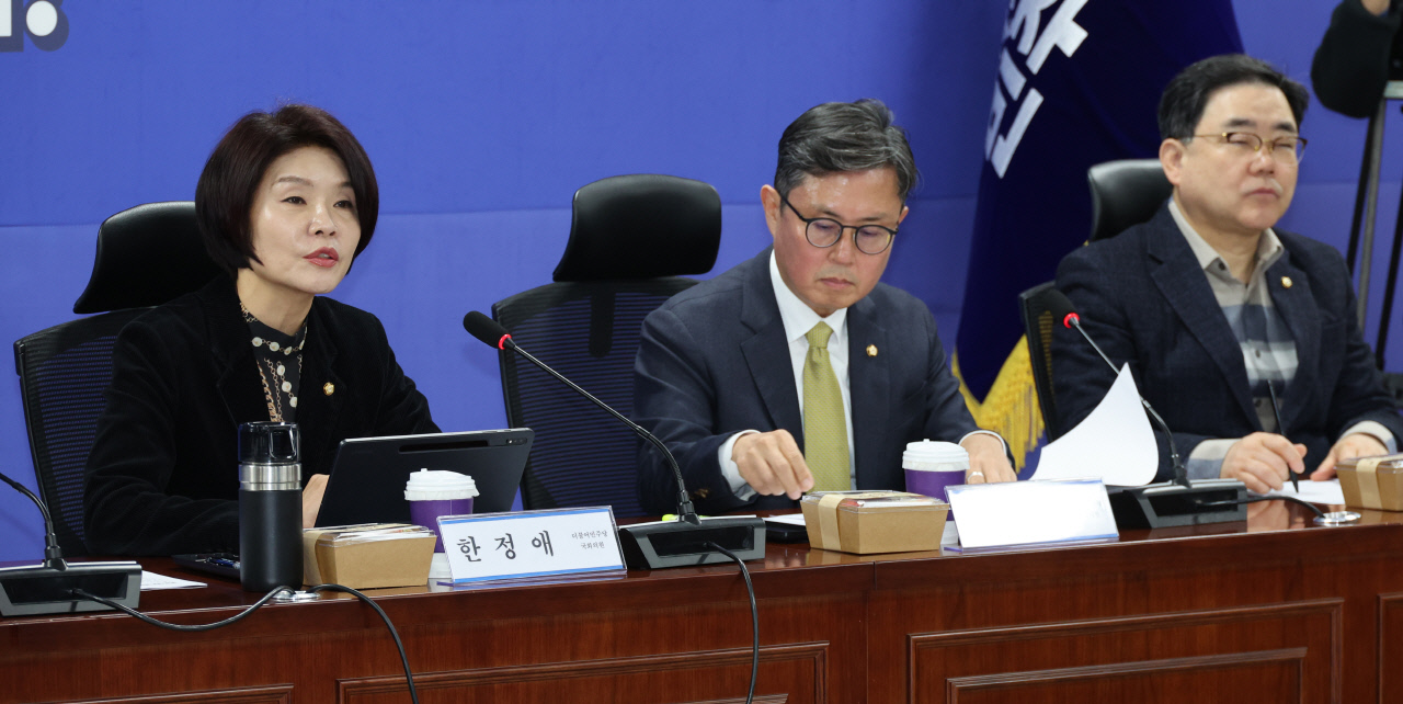 당정, 석유가 급등에 '최고가격제' 도입… "조만간 제도시행일 결정"