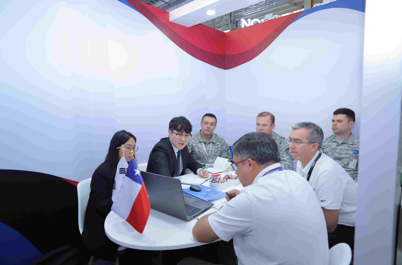 K-방산 수출 ‘200억 달러’ 시대 연다… 지구 반대편 중남미서 시동