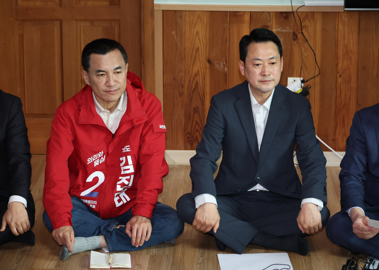 김진태, 강원 찾은 장동혁에 "결자해지 필요" 쓴소리