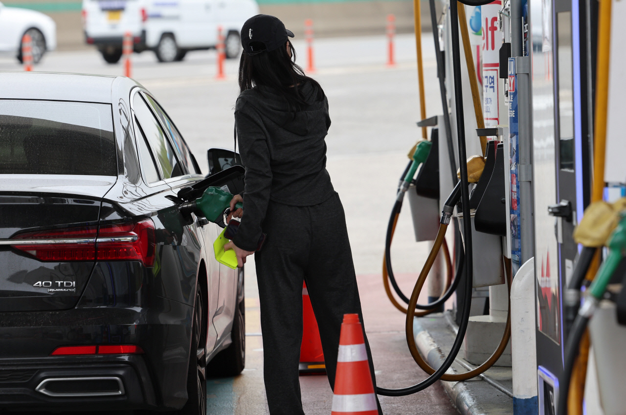 GDP는 웃고 심리는 꺾였다…한국 경제 앞으로가 문제