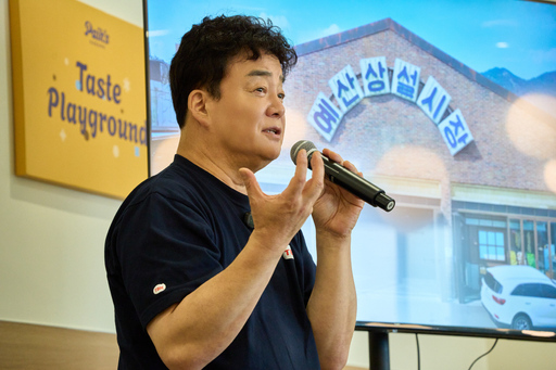 [르포] <b>백종원</b> "지역개발은 '갈 이유' 만드는 것"…<b>예산시장</b>, 이제 자생...